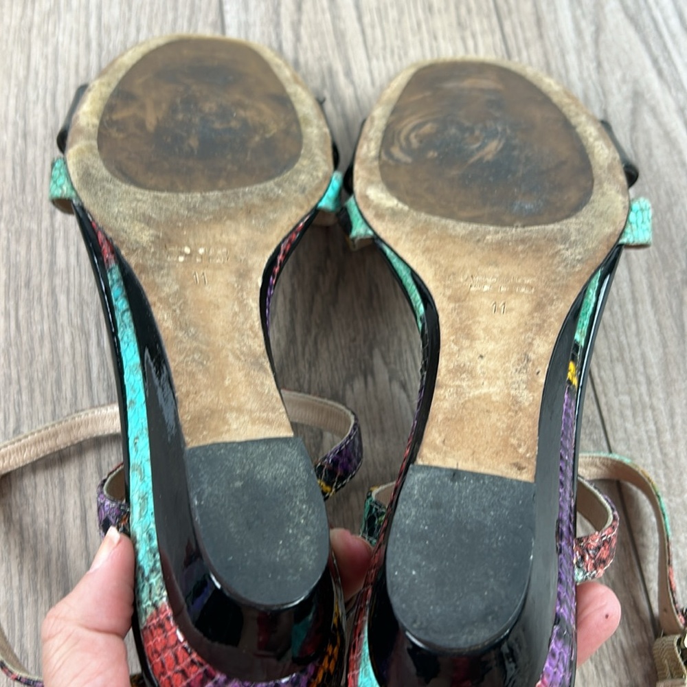 Aquatalia multi color snakeskin and black patent low wedge Sandals 11 - Picture 7 of 8